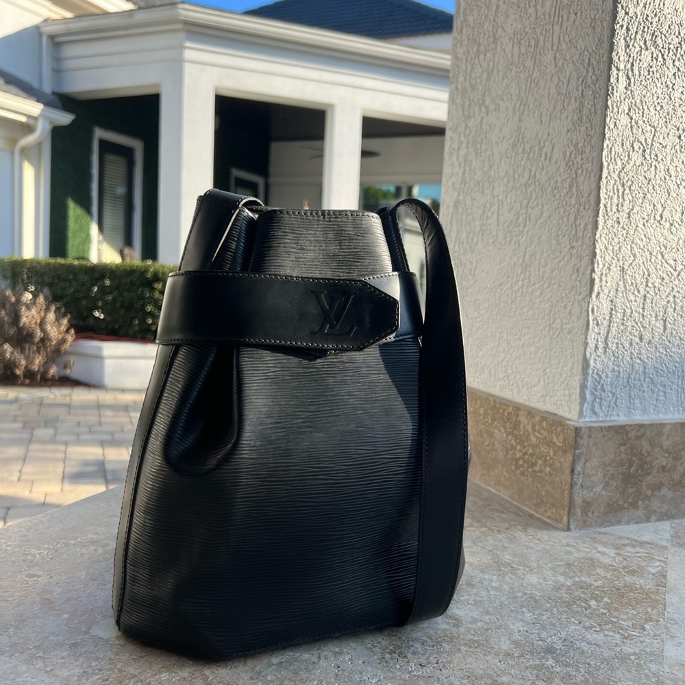 Louis Vuitton Black Epi Leather Sac Depaule PM Bag